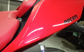 DUCATI STREETFIGHTER V4 S 2025