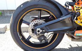 KTM 1190 RC8 R 2014 VR440