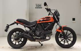 DUCATI SCRAMBLER SIXTY2 2016