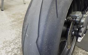 TRIUMPH STREET TRIPLE RS 2024