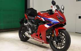 HONDA CBR650R E-Clutch 2025 RH17