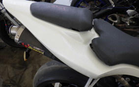 YAMAHA YZF-R1