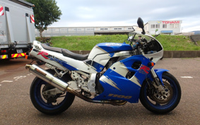 SUZUKI GSX-R1100 1993 GU75A