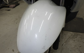 SUZUKI SKYWAVE 200 (Burgman 200)