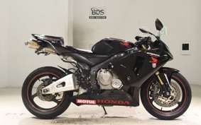 HONDA CBR600RR GEN 2 2006 PC37