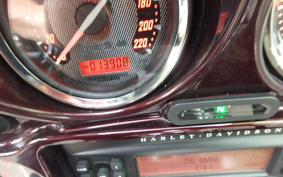 HARLEY HARLEY FLHTCUSE1800CVO 2013 PR8