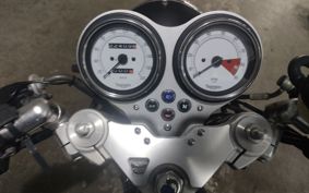 TRIUMPH THRUXTON 2005 TJ9042