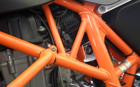 KTM 690 DUKE R