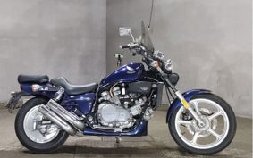 HONDA MAGNA 750 RC28