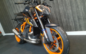 KTM 1290S-DUKE-R V3940