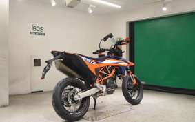 KTM 690 SMC R 2021