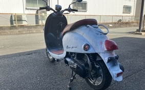 YAMAHA  VINO  DELUXE  SA37J