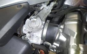 SUZUKI GSR250 2003