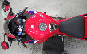 HONDA CBR600RR 2024 PC40