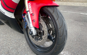 YAMAHA YZF-R1 2000 RN04