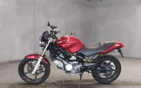 HONDA VTR 250 MC33