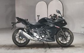 SUZUKI GSX250 R DN11A