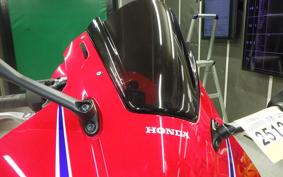 HONDA CBR600RR 2025 PC40