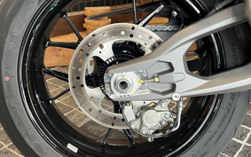 DUCATI STREET FIGHTER V2S 2025