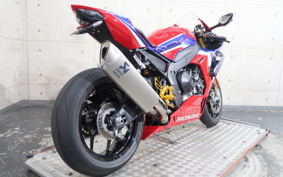 HONDA CBR1000RR-R FB SP 2020 SC82