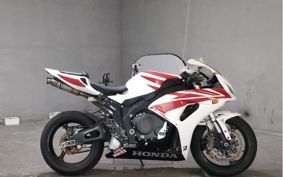 HONDA CBR1000RR SC57