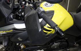 SUZUKI Vｽﾄﾛｰﾑ650XTA 2017 C733A