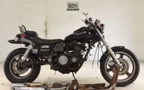 KAWASAKI ELIMINATOR 900