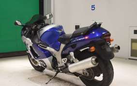 SUZUKI GSX-1300R HAYABUSA 2002