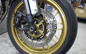 KAWASAKI Z900RS 2025 ZR900K