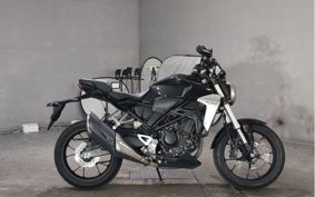 HONDA CB250R MC52