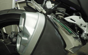 SUZUKI GIXXER 250 SF 2000 ED22B