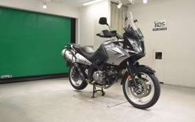 SUZUKI Vｽﾄﾛｰﾑ650 2013