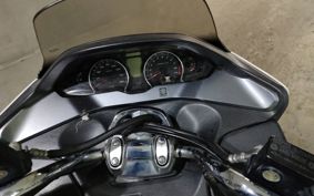 SUZUKI SKYWAVE 250S CJ46A