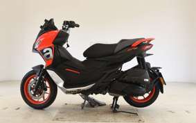 APRILIA SR GT200