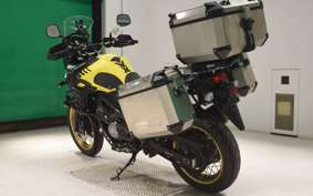 SUZUKI Vｽﾄﾛｰﾑ650XTA 2018 C733A