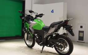 KAWASAKI VERSYS X250Aﾂｱﾗｰ 1983 LE250D