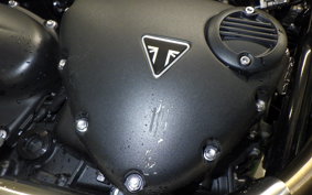 TRIUMPH STREET TWIN 2021