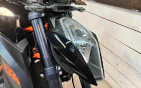 KTM 1290 SUPER DUKE R 2015 V3940