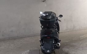 YAMAHA MAJESTY 125 SE27