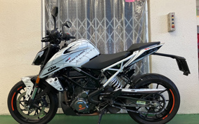 KTM 390 DUKE 2022 JPJ40