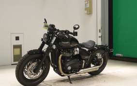 TRIUMPH BONNEVILLE BOBBER 2021