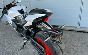 YAMAHA YZF-R7 2024 RM39J