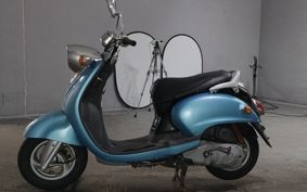 YAMAHA VINO 125 SE24