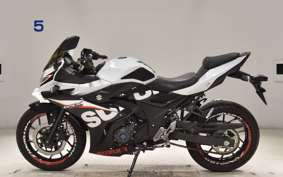 SUZUKI GSX250R 1999