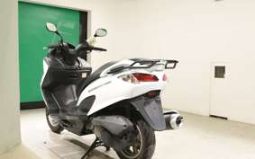 SUZUKI SKYWAVE 200 (Burgman 200)