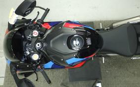 BMW M1000RR 2025