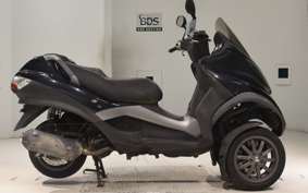 PIAGGIO MP3 250