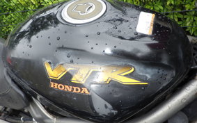 HONDA VTR 250 MC33