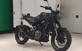 HUSQVARNA SVARTPILEN 401 2022