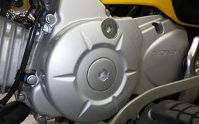 HONDA ｸﾛｽｶﾌﾞ110-2